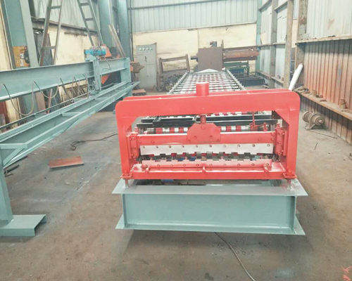 800卷簾門成型機