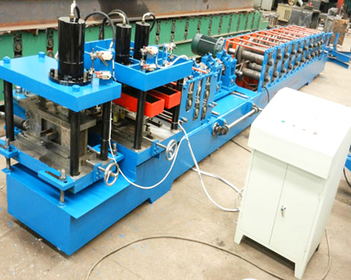 C型鋼成型機